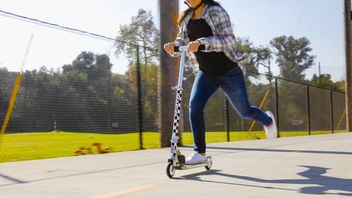 Razor Sparkcykel Special Edition Cheked Out