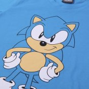 Sonic the hedgehog, Klädset med T-shirt & Shorts