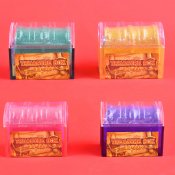 Skattkista med ädelstenar